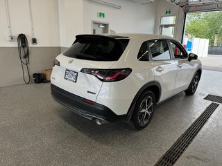 HR-V SPORT AWD / TOIT OUVRANT / 110$ PAR SEMAINE / DEMO 2025 à , Québec - 3 - w320h240px