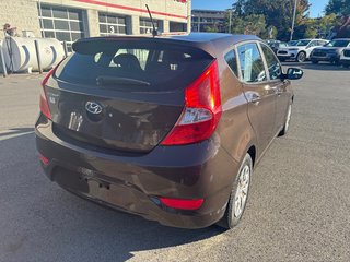 2016 Hyundai Accent GL in Montréal, Quebec - 3 - w320h240px