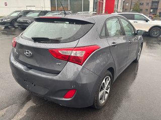 2017 Hyundai Elantra GT SE in Montréal, Quebec - 3 - w320h240px