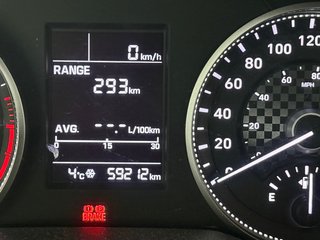 Hyundai Elantra Essential 2020 à Montréal, Québec - 2 - w320h240px