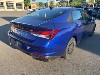 2021 Hyundai Elantra Preferred in Montréal, Quebec - 3 - w320h240px