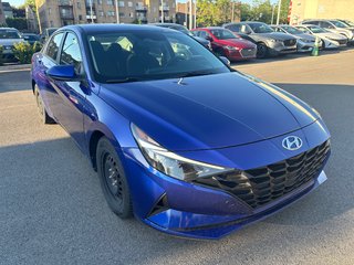 2021 Hyundai Elantra Preferred in Montréal, Quebec - 2 - w320h240px