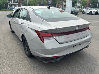 Hyundai Elantra Essential 2021 à Montréal, Québec - 4 - w320h240px