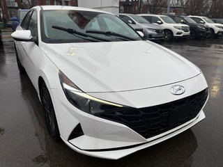 2023 Hyundai Elantra PREFFERRED in Montréal, Quebec - 2 - w320h240px