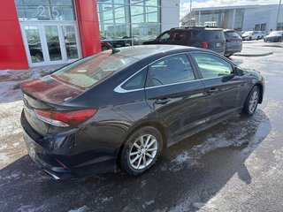 2019 Hyundai Sonata Essential in Lachenaie, Quebec - 6 - w320h240px