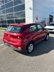 Hyundai Venue Essential 2020 à Lachenaie, Québec - 4 - w320h240px