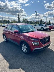 Hyundai Venue Essential 2020 à Lachenaie, Québec - 3 - w320h240px