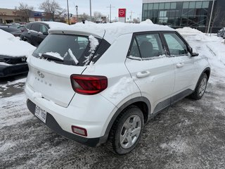 Hyundai Venue Essential 1 PROPRIO 8 PNEUS 2022 à Montréal, Québec - 3 - w320h240px