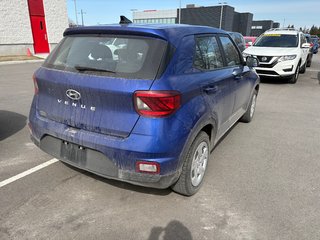 Hyundai Venue Essential 1 PROPRIO JAMAIS ACCIDENTÉ 2022 à Montréal, Québec - 3 - w320h240px