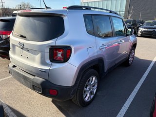 2015 Jeep Renegade North AWD in Lachenaie, Quebec - 3 - w320h240px