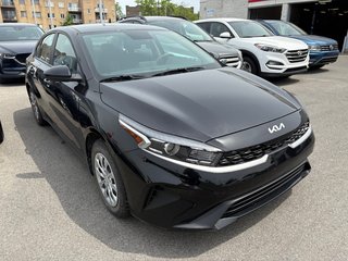 Kia Forte LX 2023 à Montréal, Québec - 2 - w320h240px