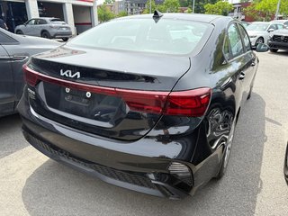 Kia Forte LX 2023 à Montréal, Québec - 3 - w320h240px