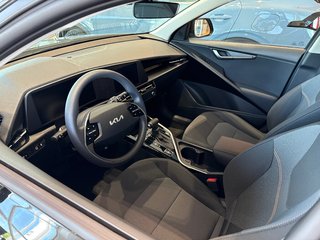 Kia Niro HEV LX 2026 à Montréal, Québec - 5 - w320h240px