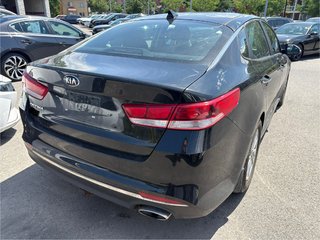 2017 Kia Optima LX in Montréal, Quebec - 3 - w320h240px