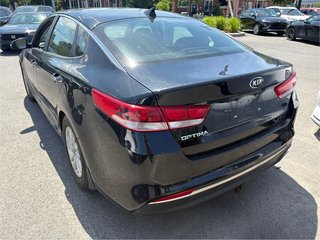 2017 Kia Optima LX in Montréal, Quebec - 4 - w320h240px