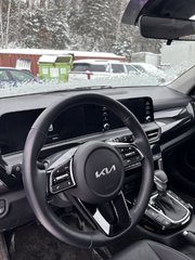 2025 Kia Seltos EX Traction Intégrale **JAMAIS ACCIDENTÉ+GARANTIE 10 ANS/ 200 000KM** TOIT OUVRANT+CUIR** in Montréal, Quebec - 5 - w320h240px