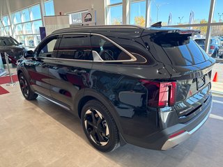 Kia Sorento Hybrid SX 2026 à Montréal, Québec - 4 - w320h240px