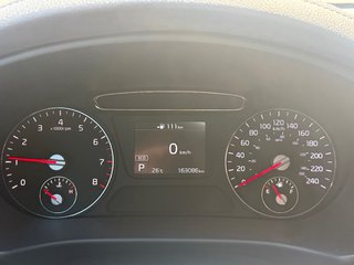 2019 Kia Sorento LX in Montréal, Quebec - 2 - w320h240px