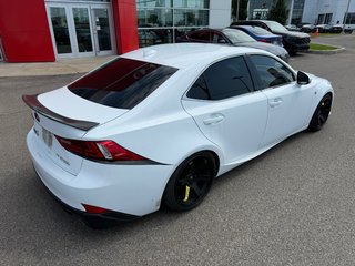 2016 Lexus IS 300 AWD/41 DOSSIERS D'ENTRETIENT in Lachenaie, Quebec - 6 - w320h240px