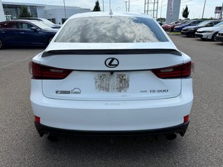 2016 Lexus IS 300 AWD/41 DOSSIERS D'ENTRETIENT in Lachenaie, Quebec - 4 - w320h240px