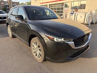 Mazda CX-5 Signature 2023 à Montréal, Québec - 2 - w320h240px