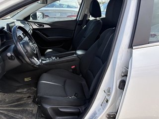 Mazda 3 GS CAMERA I BLUETOOTH I SIEGES ET VOLANT CHAUFFANTS I  MAGS 2017 à Montréal, Québec - 6 - w320h240px