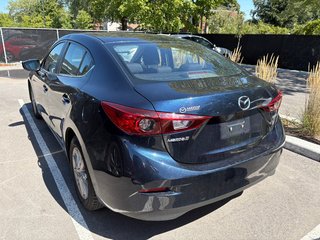 Mazda 3 GS AUTOMATIQUE JAMAIS ACCIDENTÉ 2018 à Montréal, Québec - 2 - w320h240px