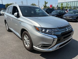 Mitsubishi OUTLANDER PHEV SEL HYBRIDE BRANCHABLE ECONOMIE ET DISTANCE 2020 à , Québec - 4 - w320h240px