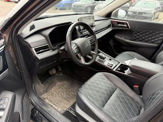 2023 Mitsubishi Outlander PHEV SEL in Lachenaie, Quebec - 4 - w320h240px