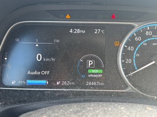 Nissan Leaf SV 2022 à Montréal, Québec - 5 - w320h240px
