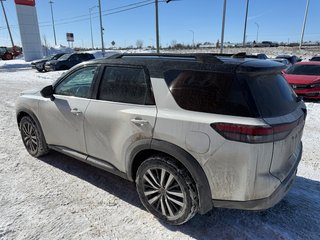 Nissan Pathfinder Platinum 2024 à , Québec - 3 - w320h240px