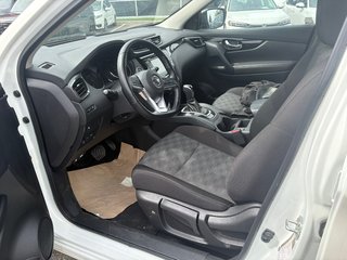 Nissan Qashqai SV AWD 2023 à Lachenaie, Québec - 6 - w320h240px