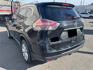 2016 Nissan Rogue SV in Montréal, Quebec - 4 - w320h240px