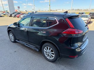 Nissan Rogue SV AWD 2017 à Lachenaie, Québec - 3 - w320h240px