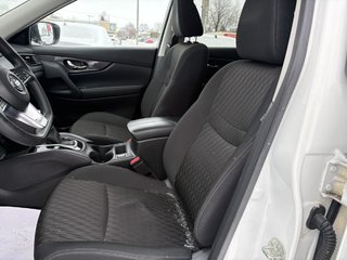 2020 Nissan Rogue SV AWD I  MAGS I TOIT PANORAMIQUE I SIEGES CHAUFFANTS I DEMARREUR I CAMERA I SECURITE ACTIVE in , Quebec - 6 - w320h240px