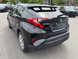 Toyota C-HR  2019 à Montréal, Québec - 4 - w320h240px