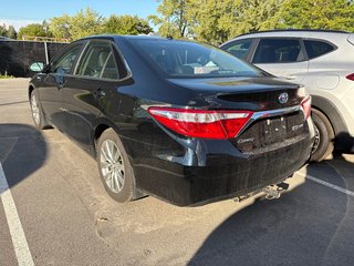 Toyota Camry Hybrid XLE HYBIDE POUR L'ÉCONOMIE ET LA DISTANCE 2017 à Montréal, Québec - 2 - w320h240px