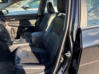 Toyota Camry Hybrid XLE HYBIDE POUR L'ÉCONOMIE ET LA DISTANCE 2017 à Montréal, Québec - 6 - w320h240px
