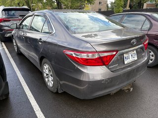 2017 Toyota Camry LE AUTOMATIQUE in Montreal, Quebec - 2 - w320h240px