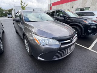 2017 Toyota Camry LE AUTOMATIQUE in Montreal, Quebec - 4 - w320h240px