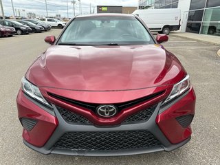 2018 Toyota Camry SE in Lachenaie, Quebec - 6 - w320h240px