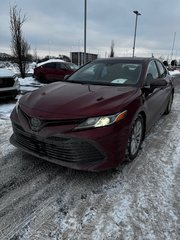 2019 Toyota Camry LE in Montreal, Quebec - 2 - w320h240px