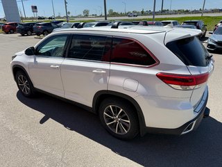 Toyota Highlander XLE 2019 à Lachenaie, Québec - 3 - w320h240px