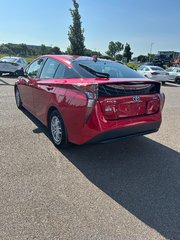 2017 Toyota Prius in Lachenaie, Quebec - 2 - w320h240px