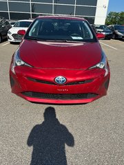 2017 Toyota Prius in Lachenaie, Quebec - 5 - w320h240px
