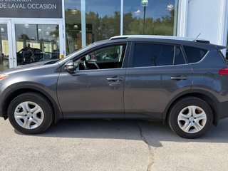 Toyota RAV4 LE 2015 à Montréal, Québec - 2 - w320h240px