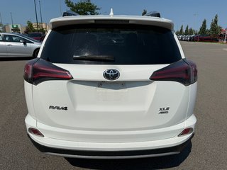 2016 Toyota RAV4 XLE/AWD/JAMAIS ACCIDENTÉ in Lachenaie, Quebec - 4 - w320h240px