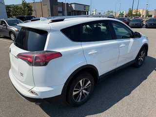 2016 Toyota RAV4 XLE/AWD/JAMAIS ACCIDENTÉ in Lachenaie, Quebec - 5 - w320h240px