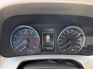 Toyota RAV4 Limited 2017 à Montréal, Québec - 2 - w320h240px