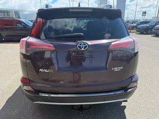Toyota RAV4 Limited 2017 à Lachenaie, Québec - 4 - w320h240px